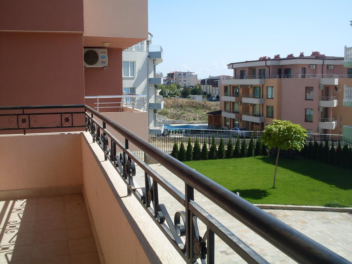 Femili Hotel Diveda Sveti Vlas Exterior foto